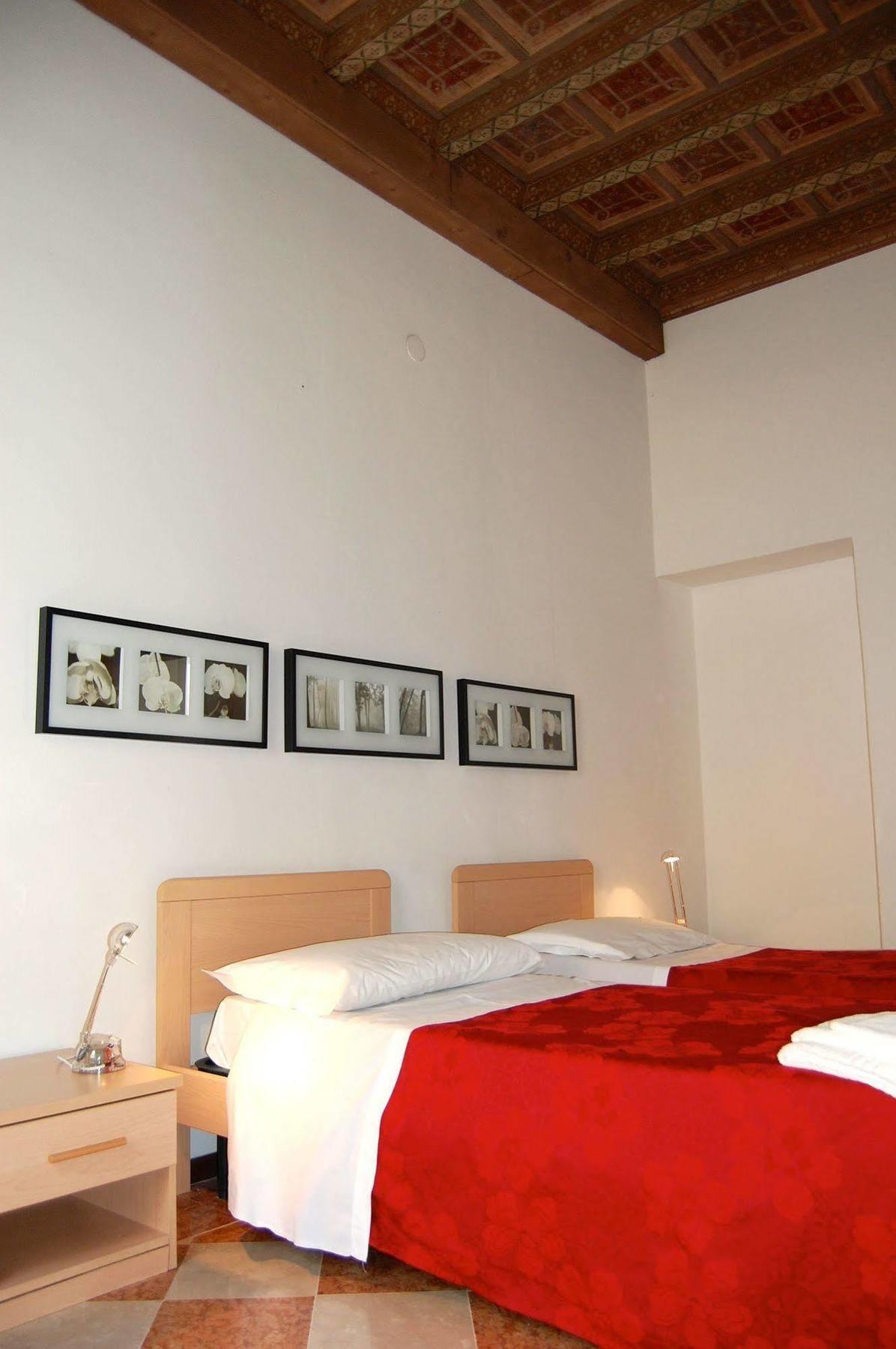 Residenza Accademia Guest house 3*
