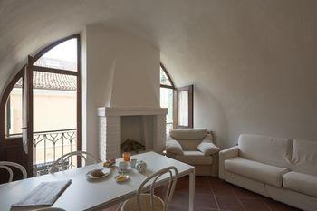 Residenza Accademia Guest house 3*